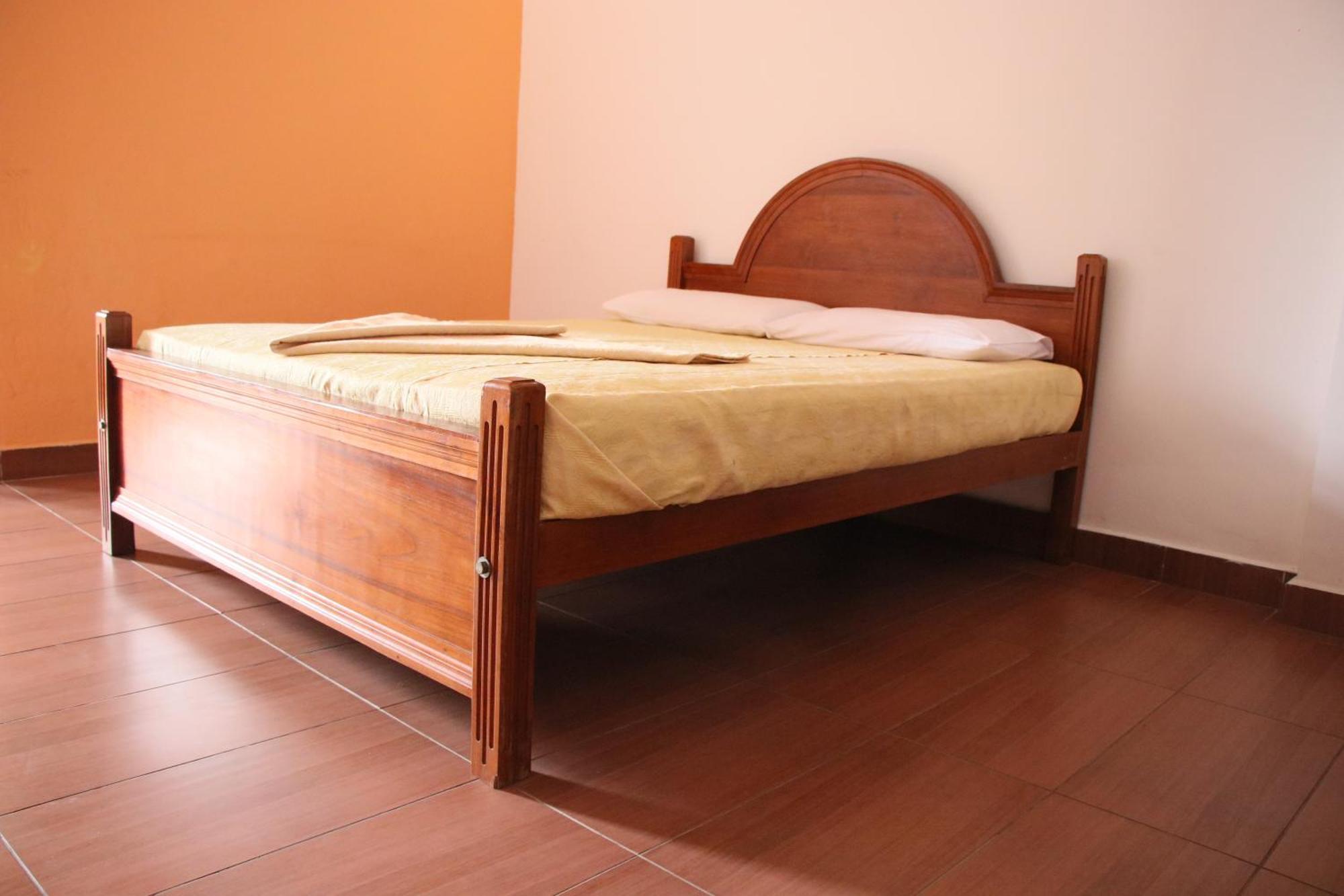 Caritas Rest Hotel กอลล์ ภายนอก รูปภาพ