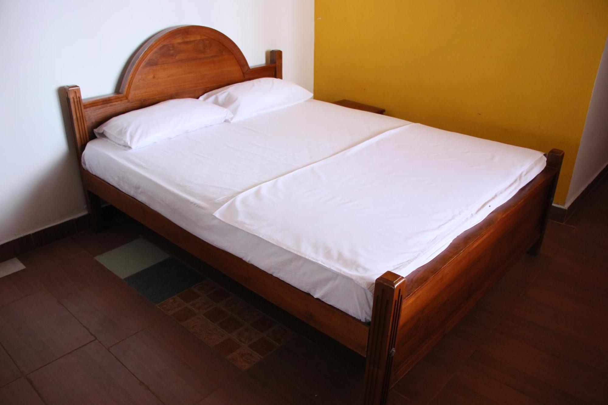 Caritas Rest Hotel กอลล์ ภายนอก รูปภาพ